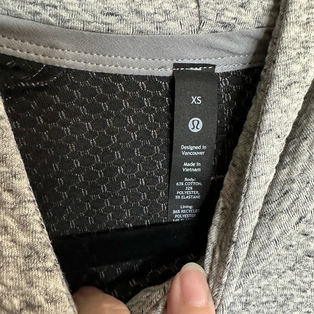 NWT Lululemon Women’s At Ease Hoodie - Picture 4 of 7